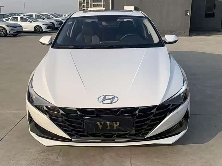 Фото 2 - Hyundai Elantra N line