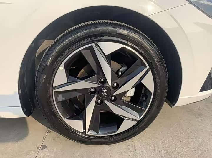 Фото 20 - Hyundai Elantra N line