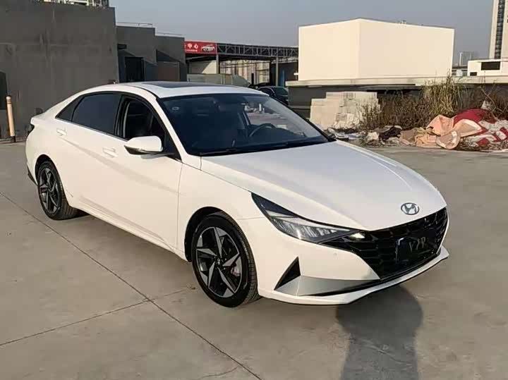 Фото 3 - Hyundai Elantra N line