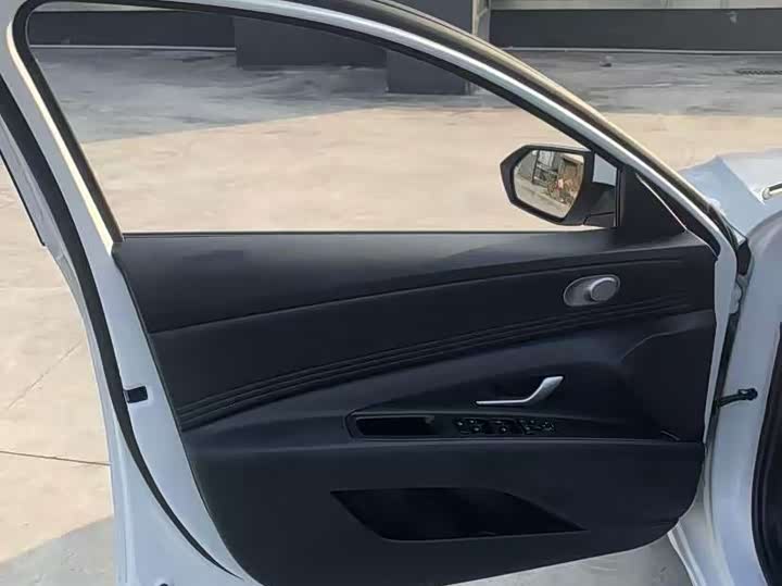 Фото 5 - Hyundai Elantra N line