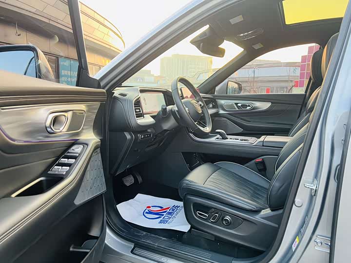 Фото 10 - GAC Trumpchi GS8