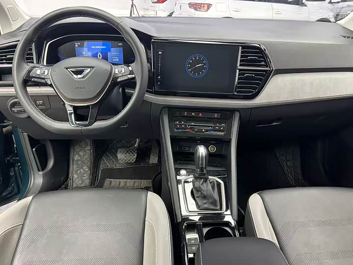 Фото 16 - Jetta VS7