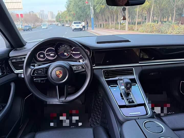 Фото 6 - Porsche Panamera