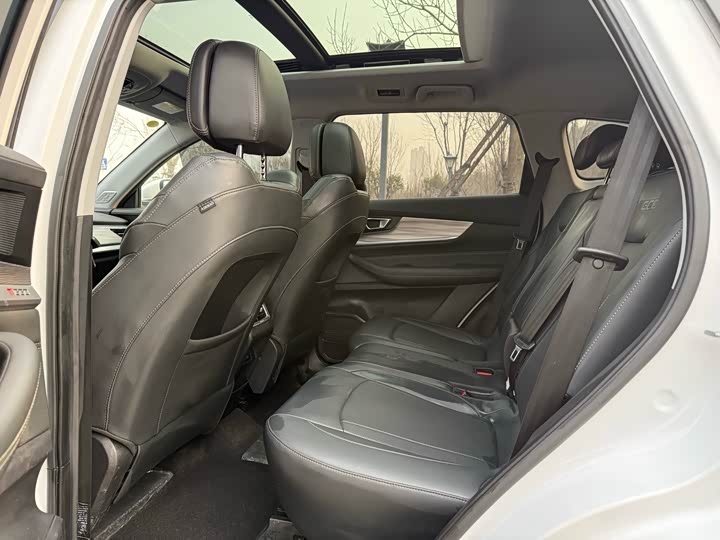 Фото 10 - Chery Tiggo 8