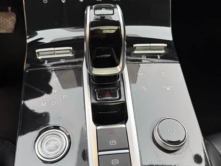 Фото 15 - Chery Tiggo 8