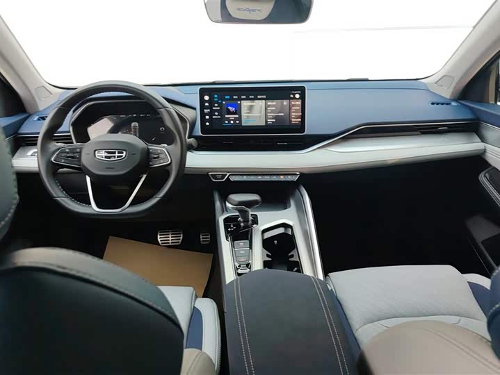 Фото 12 - Geely Preface