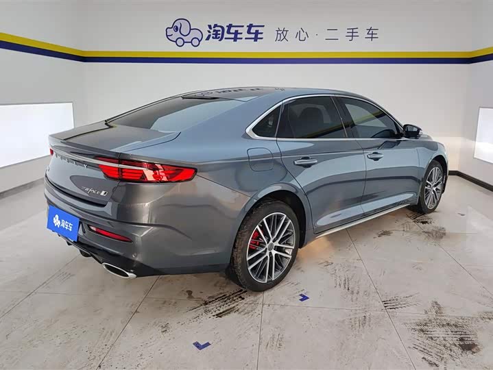 Фото 3 - Geely Preface