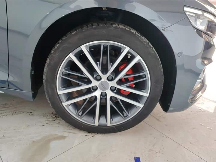 Фото 6 - Geely Preface