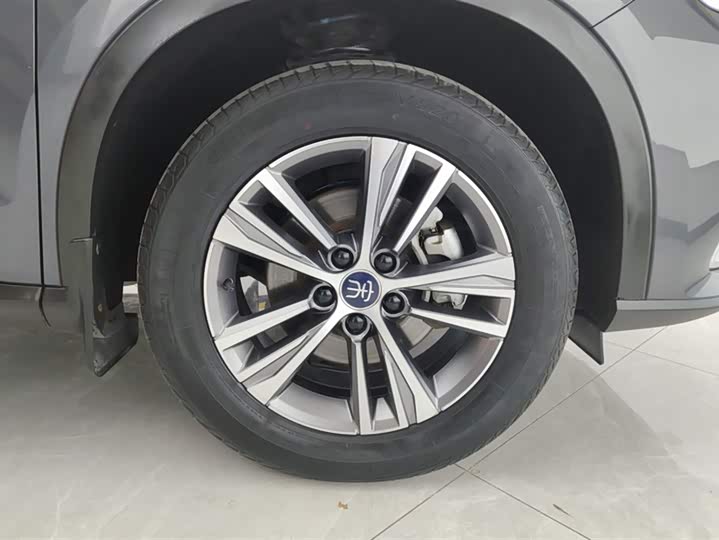 Фото 6 - BYD Song Pro