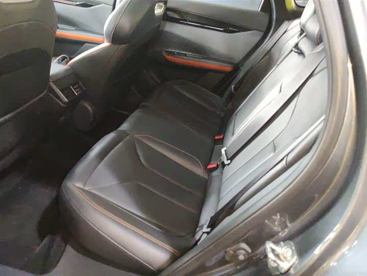 Фото 17 - Changan UNI-V