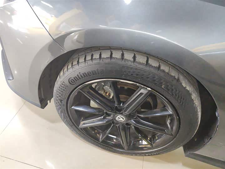 Фото 23 - Changan UNI-V