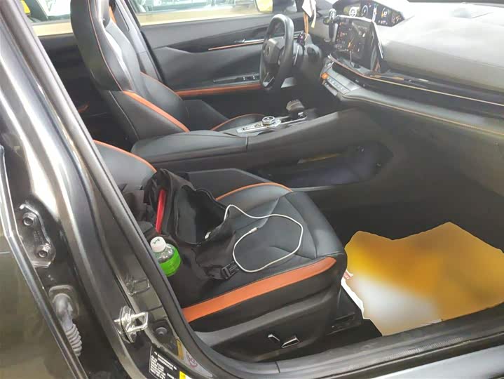 Фото 25 - Changan UNI-V