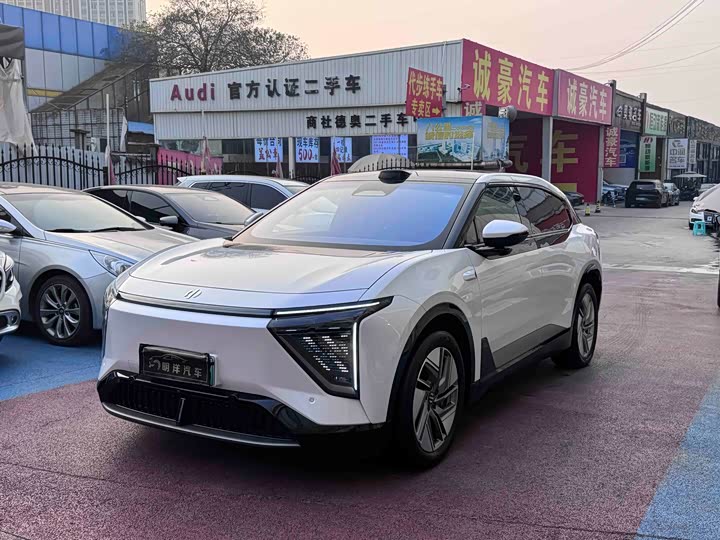 Фото 1 - HiPhi Y