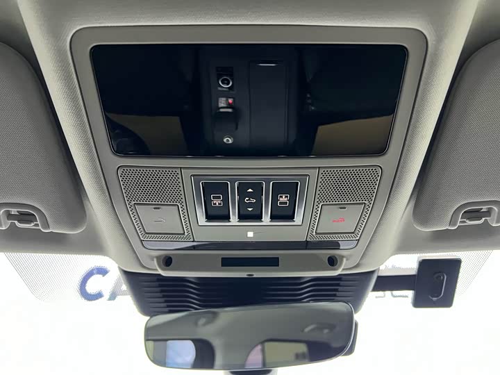 Фото 17 - Land Rover Discovery