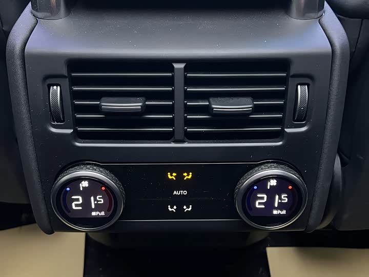 Фото 18 - Land Rover Discovery