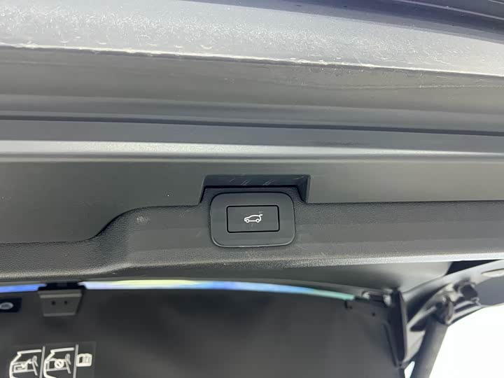 Фото 21 - Land Rover Discovery