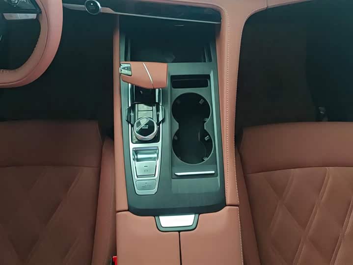 Фото 16 - Changan CS75 Plus