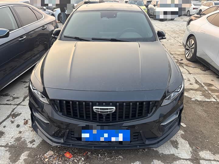 Фото 2 - Geely Preface