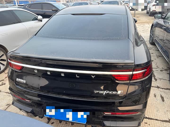 Фото 8 - Geely Preface