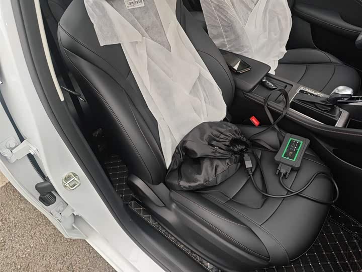 Фото 25 - Roewe i5