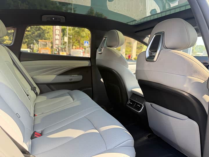 Фото 11 - Nissan N7