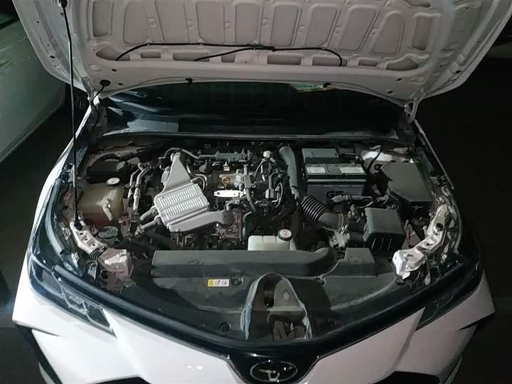 Фото 20 - Toyota Corolla