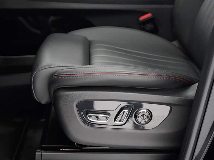 Фото 32 - GAC Trumpchi E9