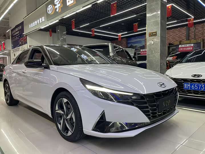 Фото 3 - Hyundai Elantra N line