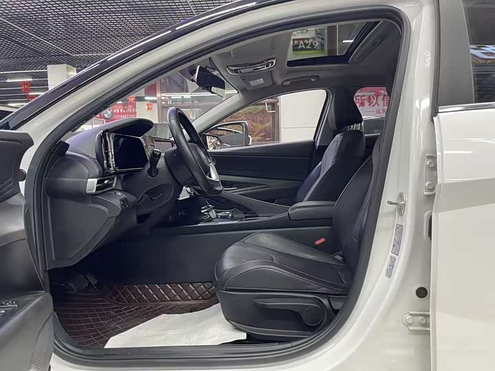 Фото 9 - Hyundai Elantra N line