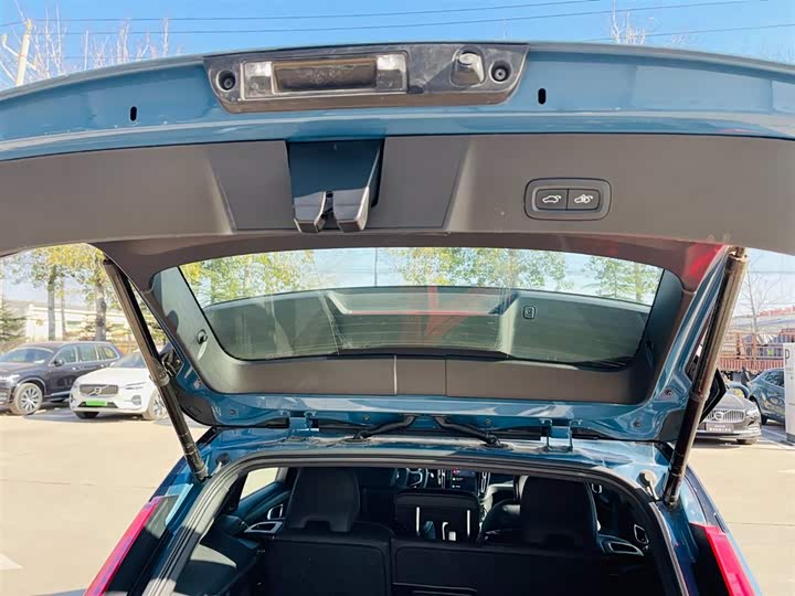 Фото 22 - Volvo XC40 EV