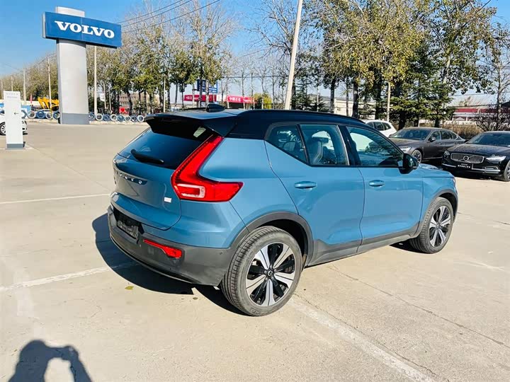 Фото 6 - Volvo XC40 EV