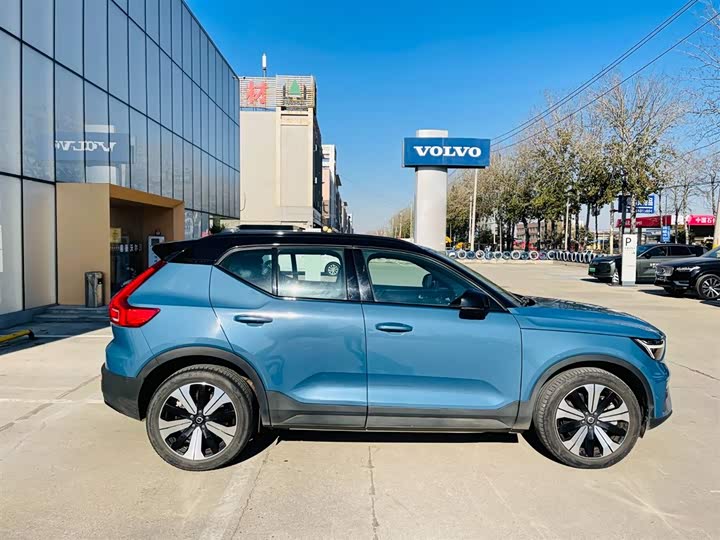 Фото 7 - Volvo XC40 EV