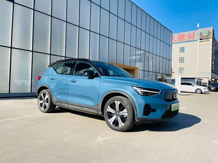 Фото 8 - Volvo XC40 EV