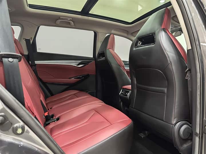 Фото 14 - Changan CS75 Plus