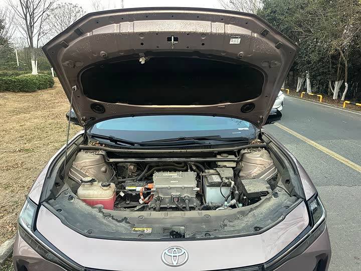 Фото 10 - Toyota bZ3