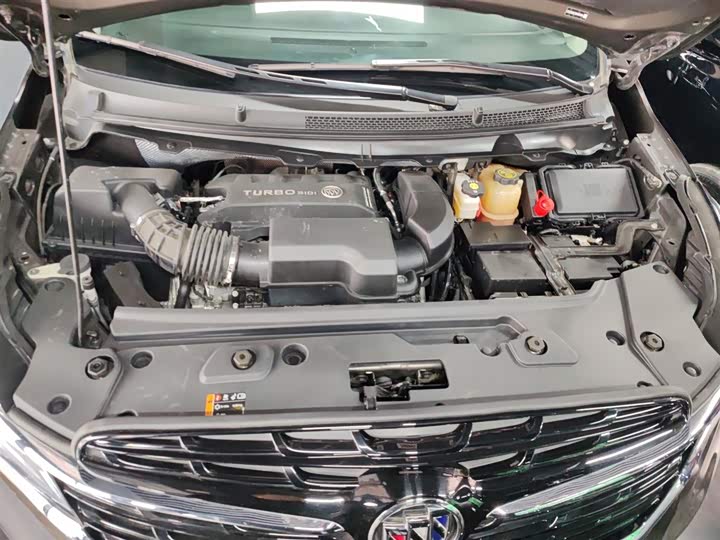 Фото 19 - Buick GL8 ES