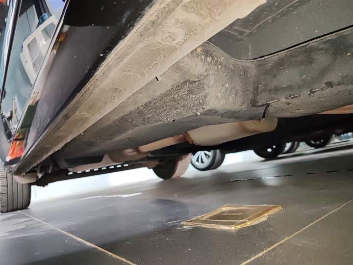 Фото 5 - Buick GL8 ES