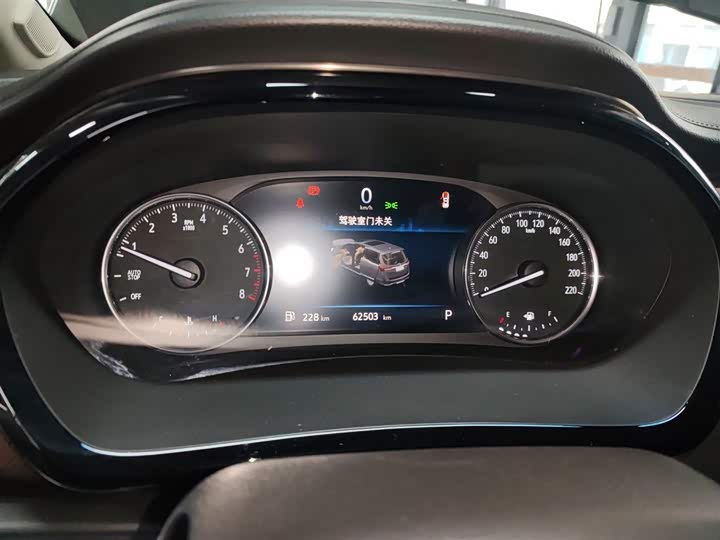 Фото 8 - Buick GL8 ES