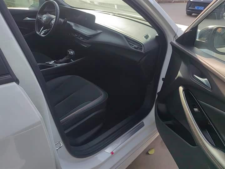 Фото 8 - Buick Verano