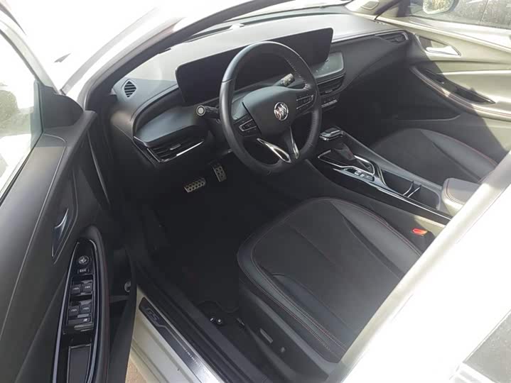 Фото 9 - Buick Verano