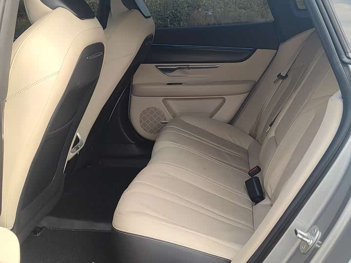 Фото 7 - XPeng P7