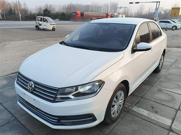 Фото 1 - Volkswagen Santana