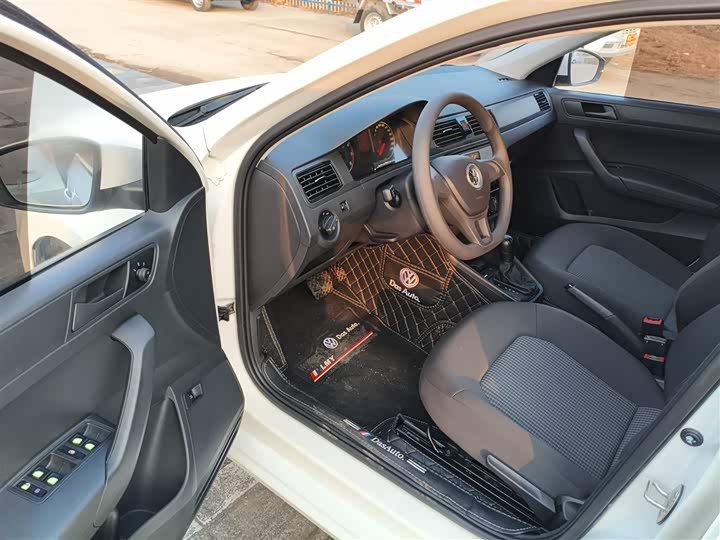 Фото 16 - Volkswagen Santana