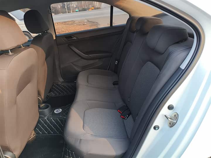 Фото 17 - Volkswagen Santana