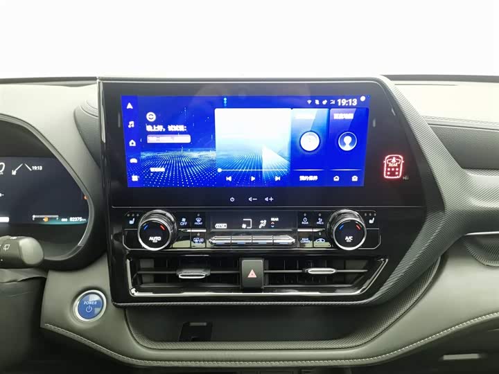 Фото 12 - Toyota Crown Kluger