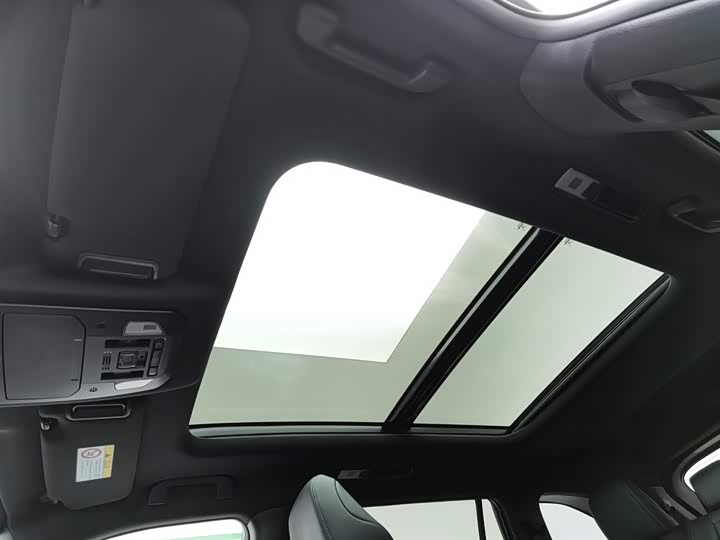 Фото 14 - Toyota Crown Kluger