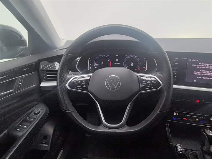 Фото 11 - Volkswagen Passat