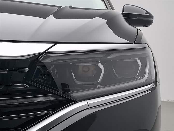 Фото 7 - Volkswagen Passat