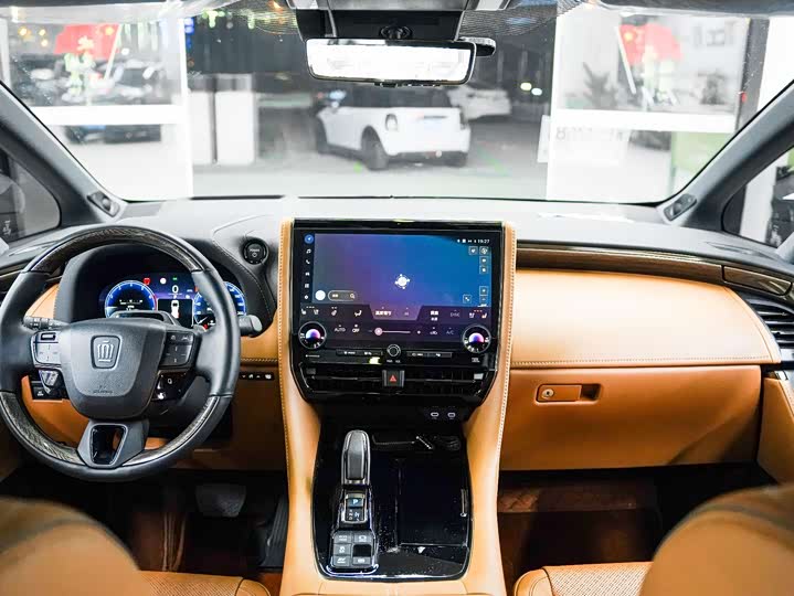 Фото 6 - Toyota Vellfire