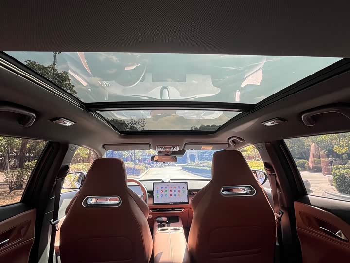 Фото 14 - Changan UNI-Z